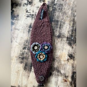 Alaska Chicks headband